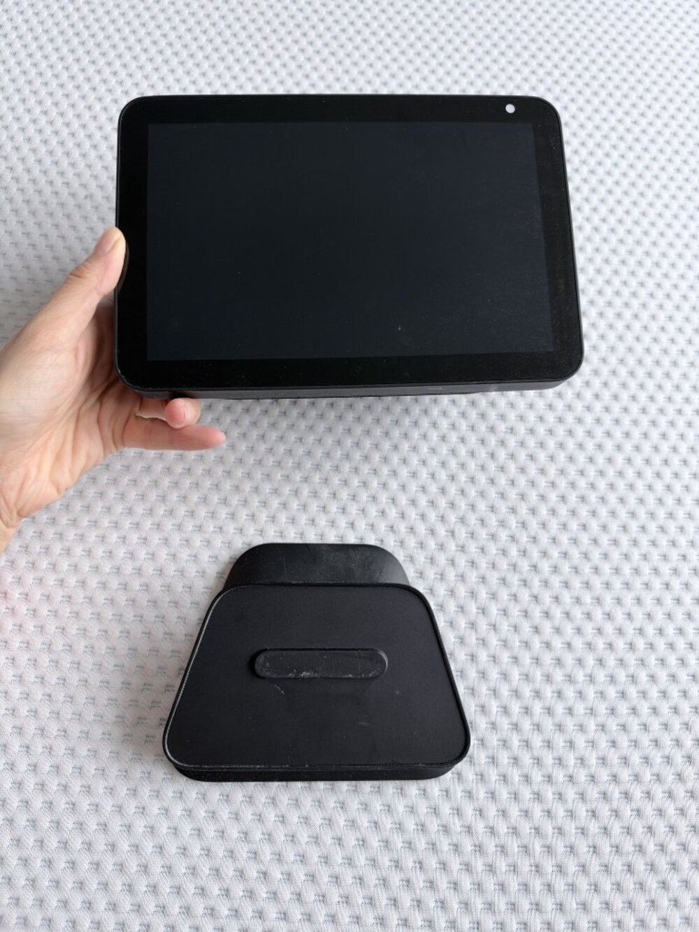 Amazon Echo Show 8 2nd Gen Smart Display Alexa Charcoal + Official Stand